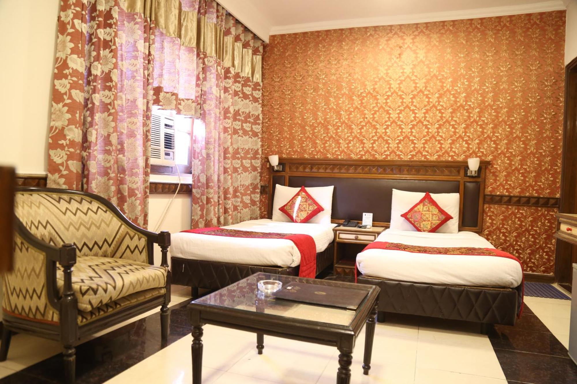 Hotel Amar Inn- Lajpat Nagar Central Market New Delhi Exteriör bild