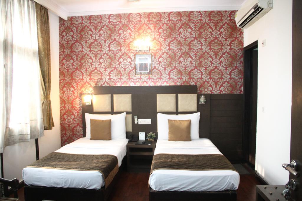 Hotel Amar Inn- Lajpat Nagar Central Market New Delhi Exteriör bild